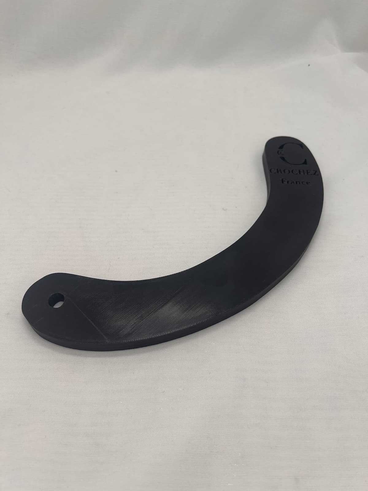 extracteur vers le bas, tire bas, puller downer, outil de chapelier, vue de biais de bas