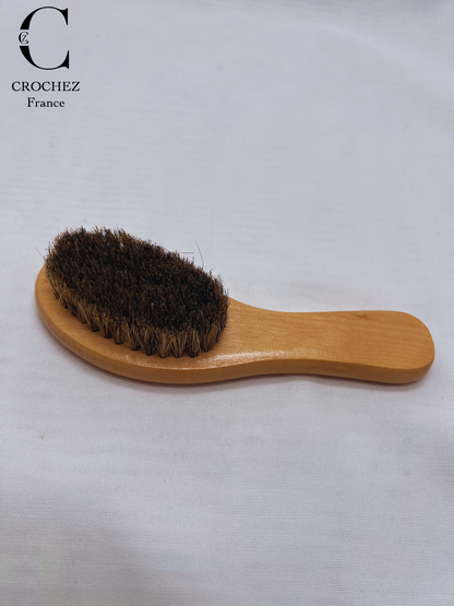 Hat brush