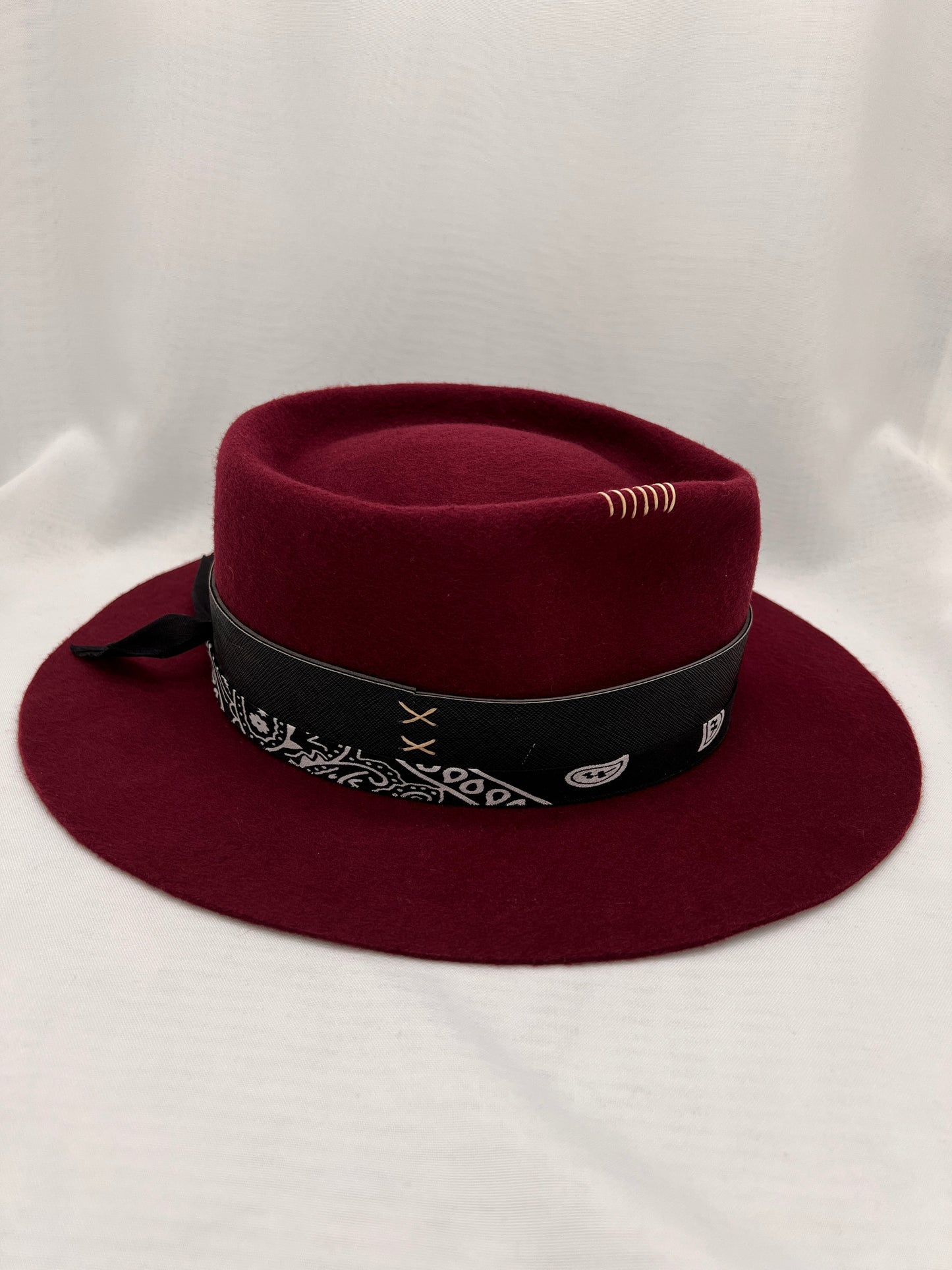 Mixed “Merlot” hat