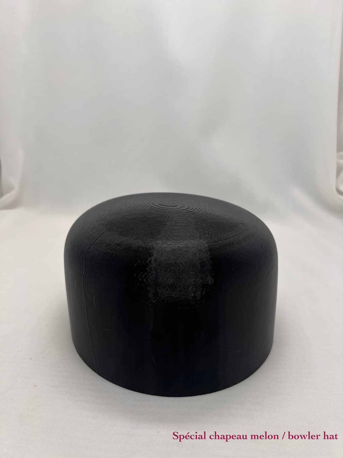 Forme à chapeau melon, outil du chapelier, crochez, vue de face