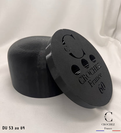 lot de forme à chapeau type ovale + formillon, outils de chapelier, kit chapellerie, crochez, vue générale
